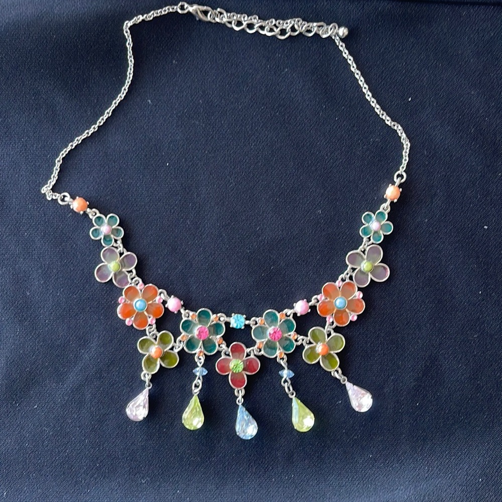 Y2k floral necklace euc
